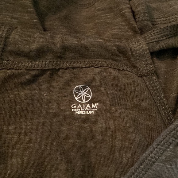 GAIAM Olive Tank Top - Picture 6 of 7